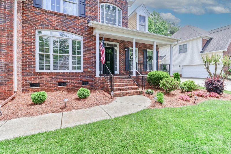 Property image 2 at 212 Forest Walk Way, Mooresville, NC 28115