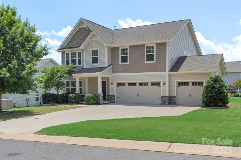 Property image 3 at 3211 Gilroy Drive, Fort Mill, SC 29707