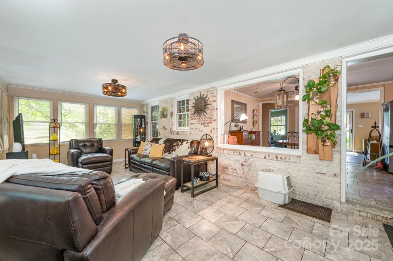 Property image 5 at 1115 Grovewood Drive, Charlotte, NC 28208