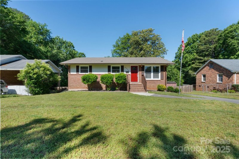 Property image 2 at 3400 Barfield Drive, Charlotte, NC 28217