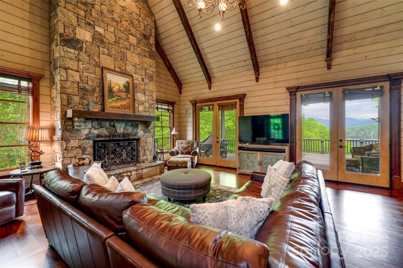 Property image 5 of 414 Trails End Road in Fontana Lake Estates, Bryson City, NC 28713