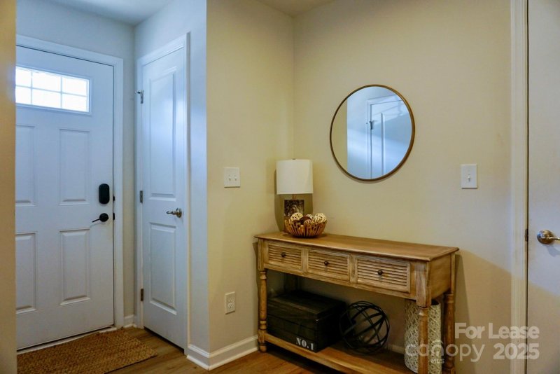 Property image 4 at 2432 Dr Carver Road, Charlotte, NC 28208