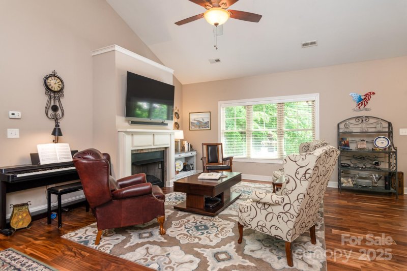 Property image 4 at 6398 Winding Creek Lane, Denver, NC 28037