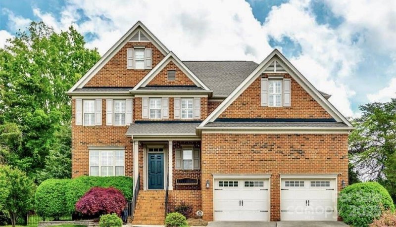 Property image 3 at 208 Mcduffie Lane, Fort Mill, SC 29715