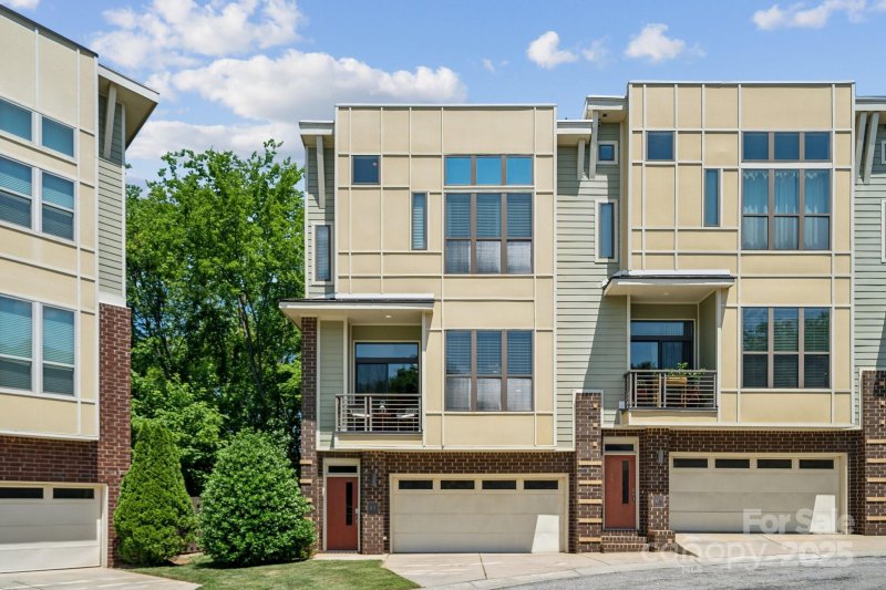 411 Steel Gardens Boulevard