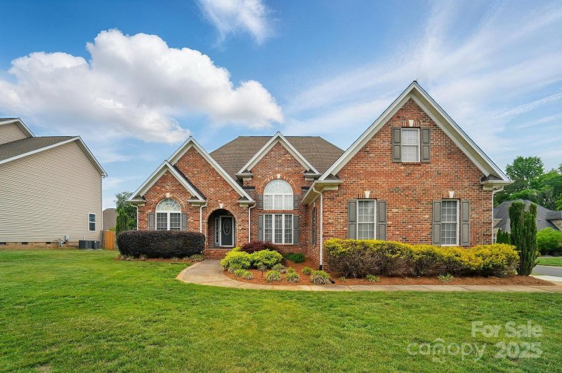 Property image 2 at 129 Daniel Efird Drive, Mount Holly, NC 28120