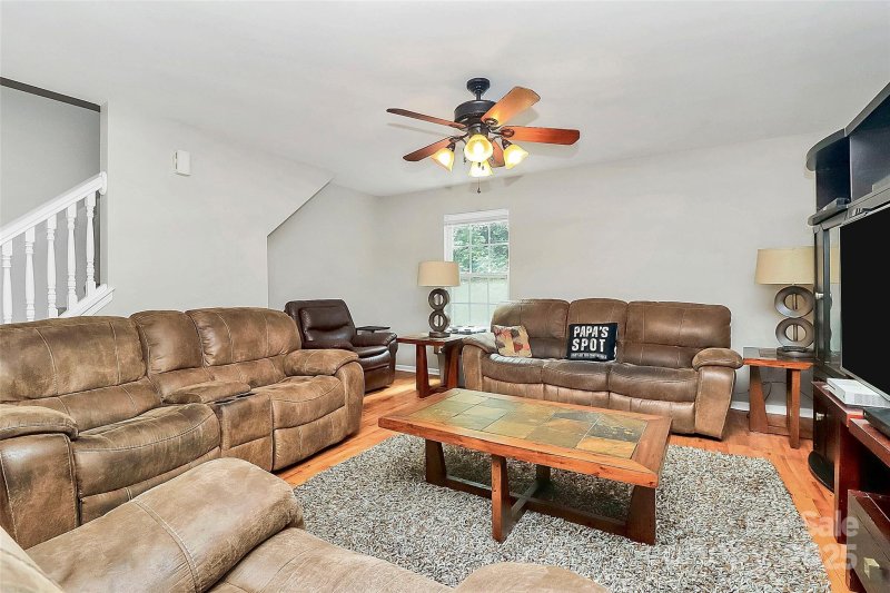 Property image 5 at 459 Presidents Court, Charlotte, NC 28217