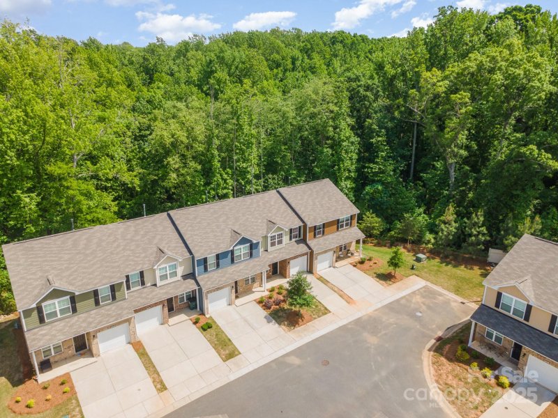 Property image 3 of 9203 Grand Valley Drive in Townes at University East, Charlotte, NC 28213