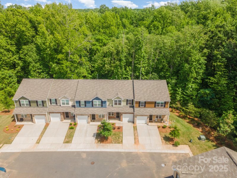 Property image 4 of 9203 Grand Valley Drive in Townes at University East, Charlotte, NC 28213