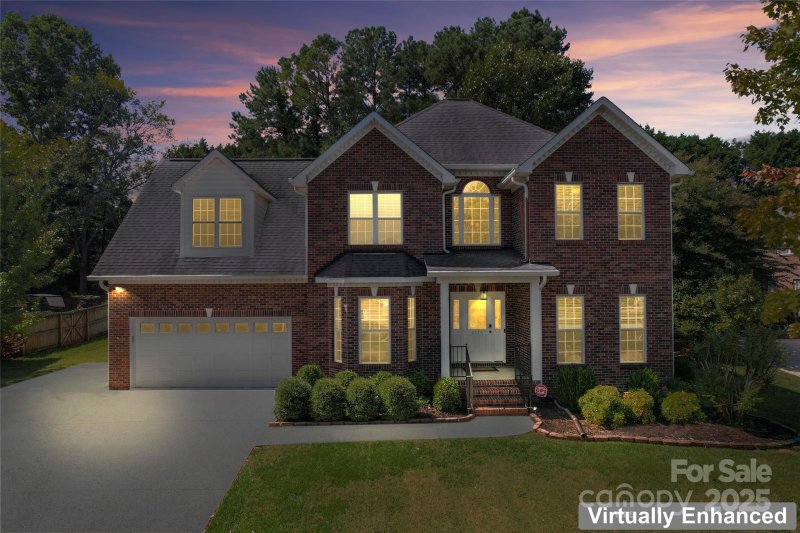 Property image 3 of 4619 Glasgow Court in Cambridge Estates, Gastonia, NC 28056