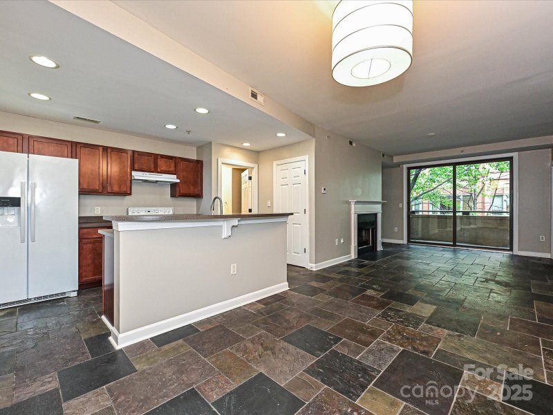 Property image 4 at 718 W Trade Street, Charlotte, NC 28202