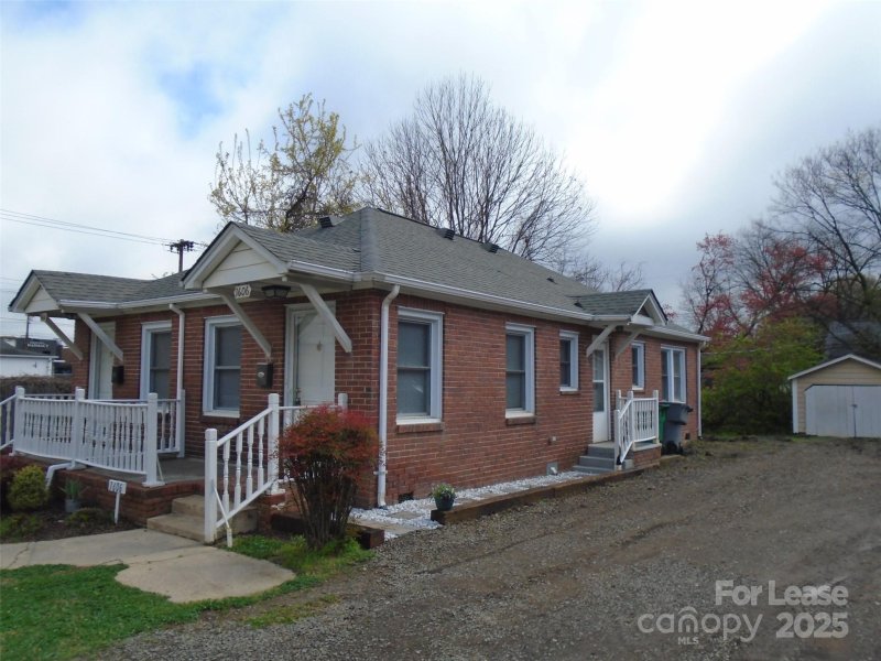 Property image 2 at 1606 Richland Drive, Charlotte, NC 28205