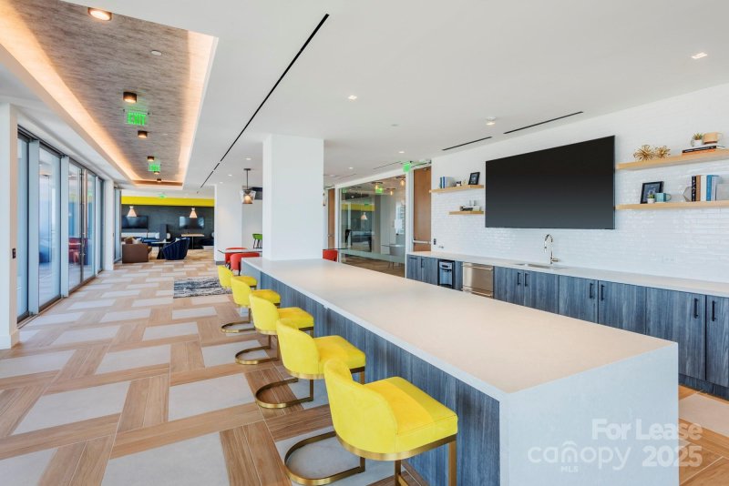 Property image 5 of 401 S Graham Street in Downtown, Charlotte, NC 28202