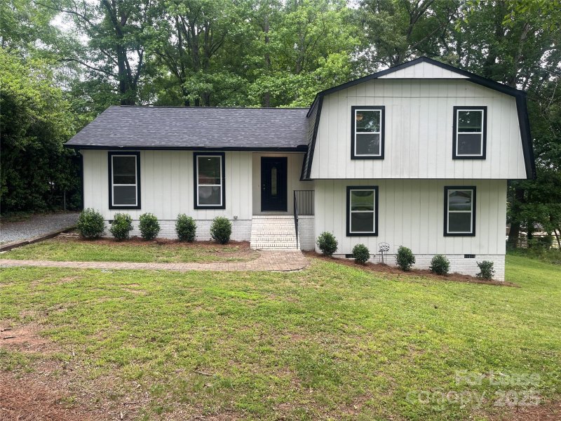 119 Fox Run Drive