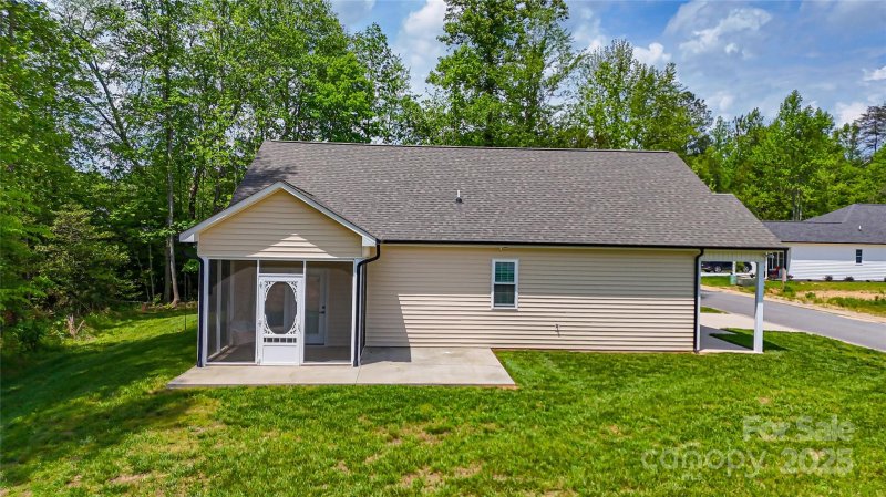 Property image 4 of 196 Eagles Landing in Eagles Landing, Morganton, NC 28655