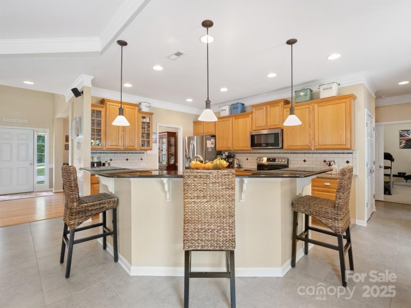 Property image 3 at 7627 Woodcrest Drive, Stanley, NC 28164