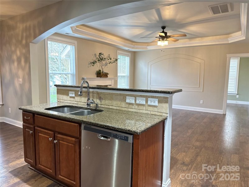 Property image 4 at 8124 Lynwood Square, Waxhaw, NC 28173