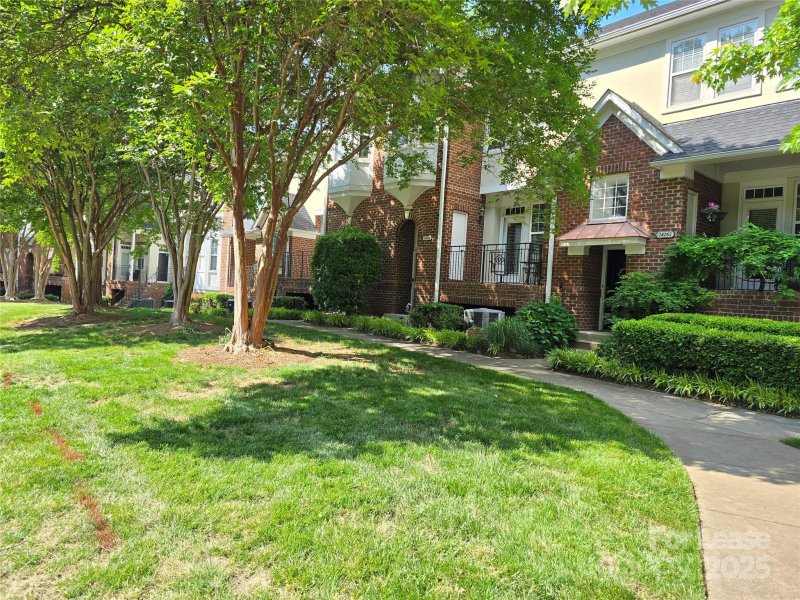 Property image 2 at 14243 Richmond Park Avenue, Charlotte, NC 28277