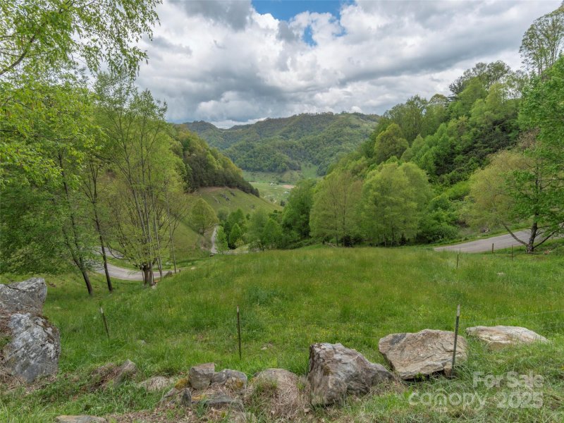 Property image 4 of 00 Quest Cove in Rich Top Mountain, Clyde, NC 28721