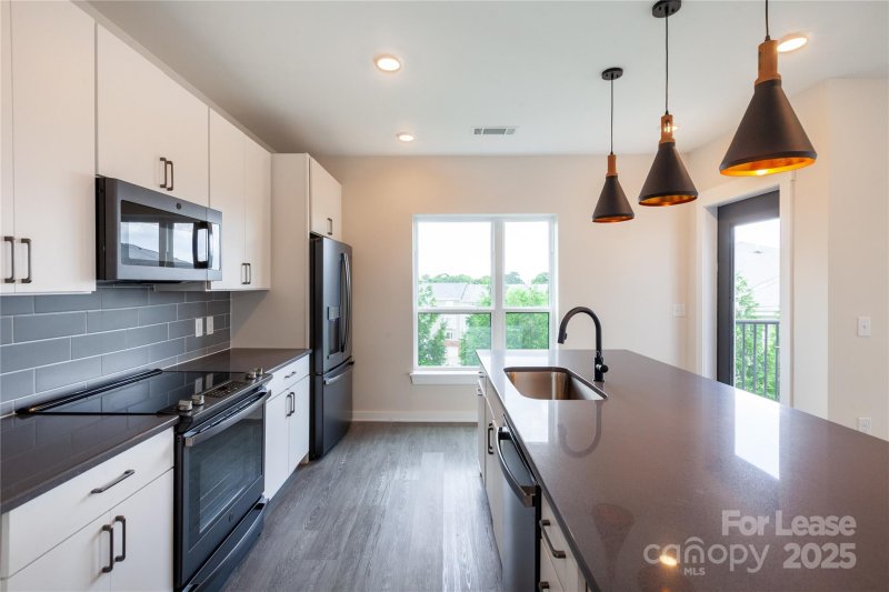 Property image 4 at 3630 N Davidson Street, Charlotte, NC 28205