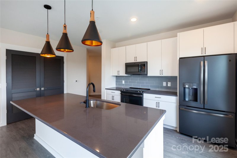 Property image 5 at 3630 N Davidson Street, Charlotte, NC 28205