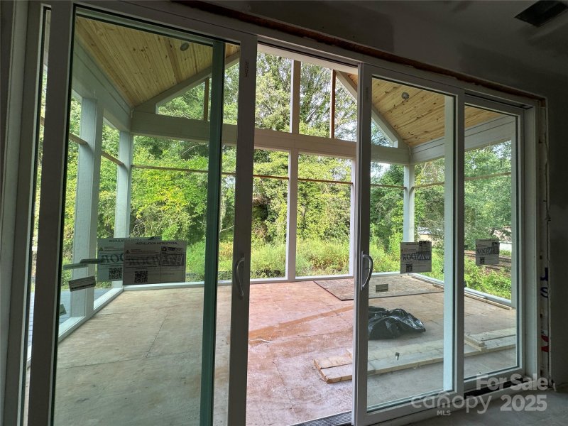 Property image 4 of 1061 The Glen Street in Magnolia Glen, Statesville, NC 28677