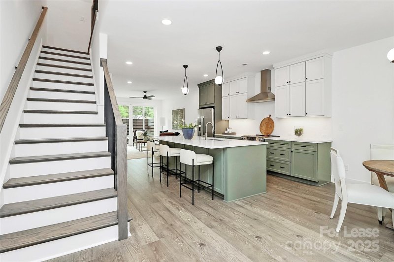 Property image 5 of 1748 Arnold Drive in Plaza, Charlotte, NC 28205