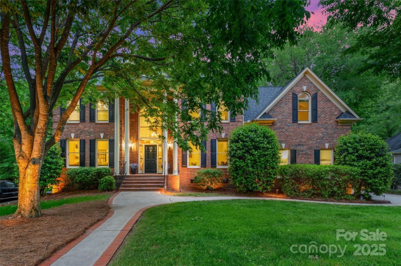 7812 Seton House Lane