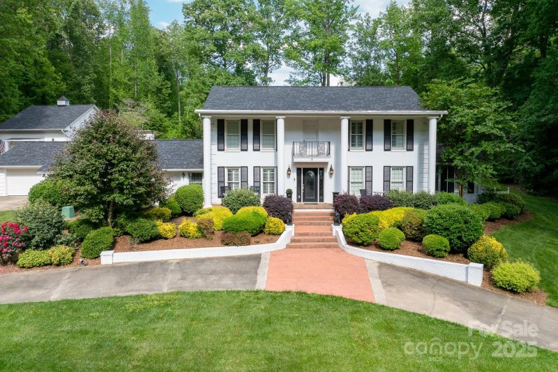 707 Saint Cloud Drive