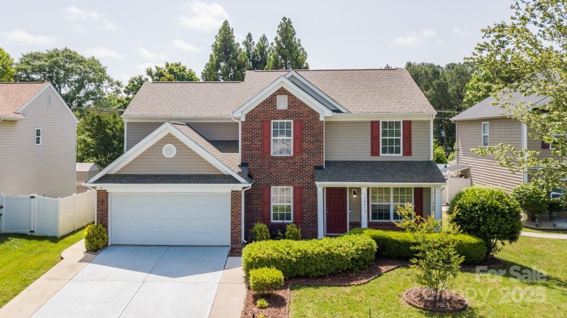 Property image 3 at 10815 Mountain Springs Drive, Charlotte, NC 28278