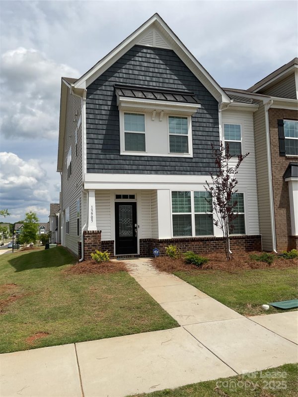 Property image 2 at 13905 Castle Nook Drive, Charlotte, NC 28273