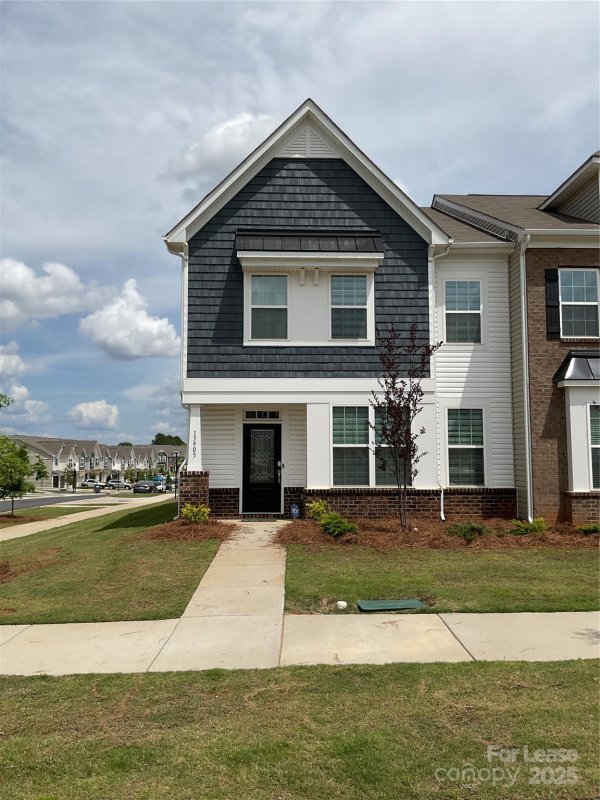 Property image 3 at 13905 Castle Nook Drive, Charlotte, NC 28273
