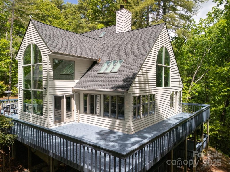 Property image 3 of 363 Rickel Drive in Wilson Farm, Hendersonville, NC 28739