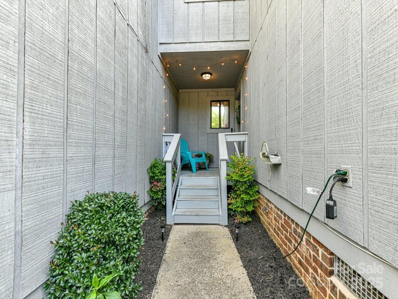 Property image 5 at 100 Willow Run Drive, Gastonia, NC 28056