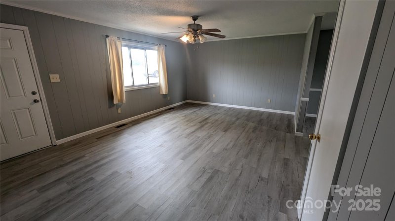 Property image 4 at 824 S Laurel Street, Lincolnton, NC 28092