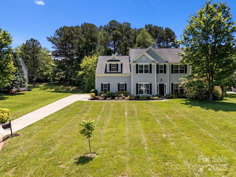 Property image 2 at 148 Spring Grove Drive, Mooresville, NC 28117