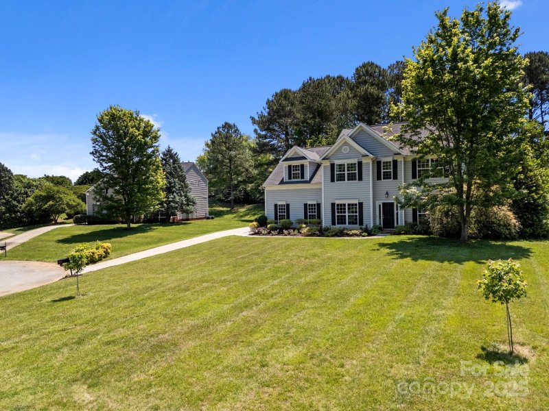 Property image 3 at 148 Spring Grove Drive, Mooresville, NC 28117