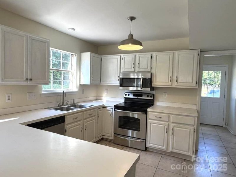 Property image 3 at 9037 Castlebay Drive, Charlotte, NC 28277