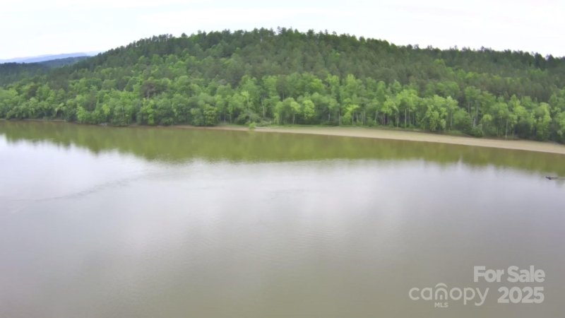 Property image 3 of 175 Edgewater Point in Lake Rhodhiss Estates, Valdese, NC 28655