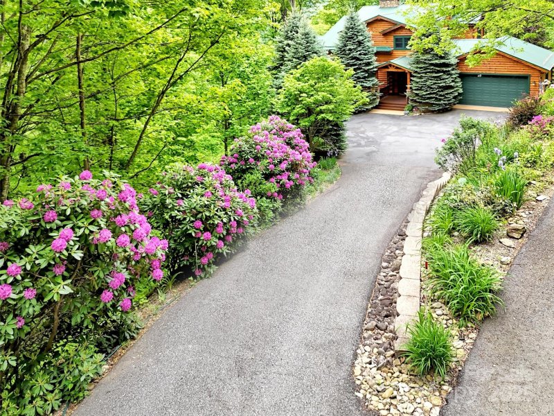 Property image 2 at 421 Ramp Patch Lane, Waynesville, NC 28786