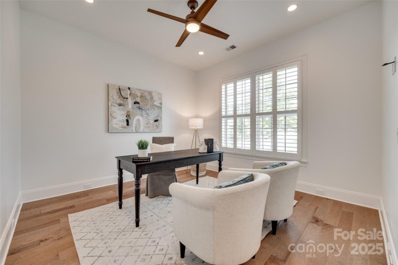 Property image 5 of 15927 Vale Ridge Drive in Regency at Palisades, Charlotte, NC 28278