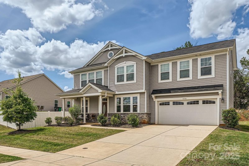 Property image 2 at 8726 Addingham Drive, Charlotte, NC 28269