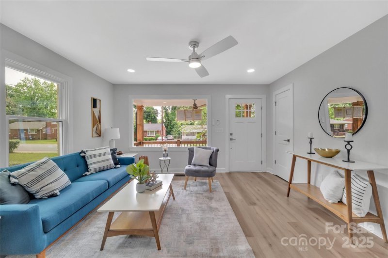 Property image 2 at 1829 Jennings Street, Charlotte, NC 28216