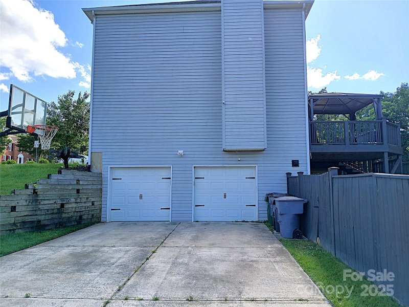 Property image 4 of 12304 Sandringham Place in The Settlements at Withrow Downs, Charlotte, NC 28262