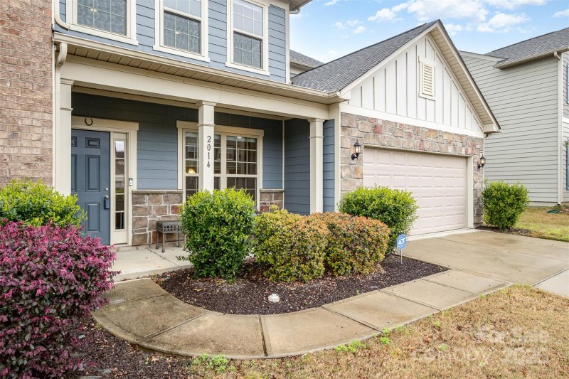 Property image 2 at 2014 Drawbridge Drive, Fort Mill, SC 29707