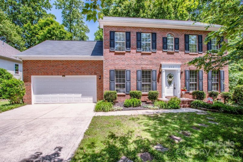 Property image 2 at 292 Rose Street, Mooresville, NC 28117