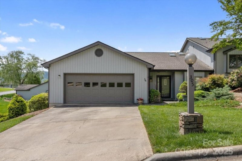 Property image 4 of 305 Kyfields None in Kyfields, Weaverville, NC 28787