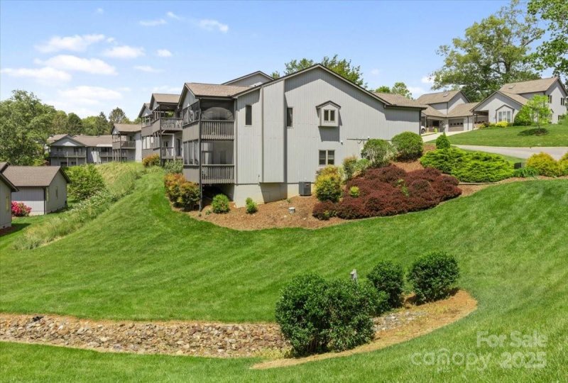 Property image 5 of 305 Kyfields None in Kyfields, Weaverville, NC 28787