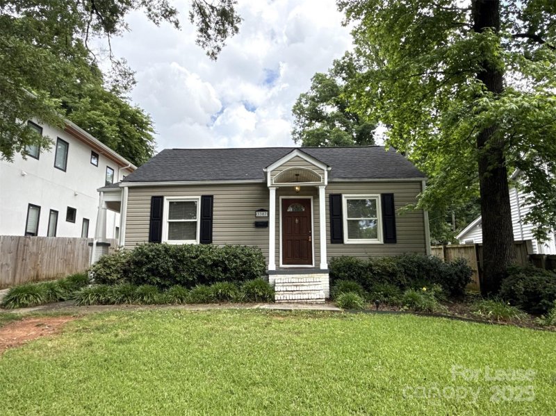 3307 Commonwealth Avenue