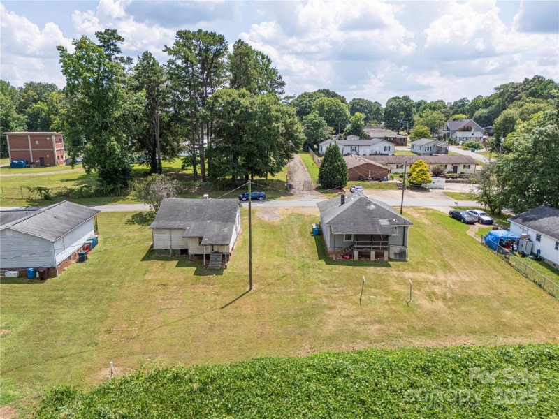 Property image 5 of 204 13th Street in Riverside Drive, Belmont, NC 28012